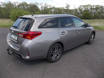 Toyota Auris 1,6 Kombi, r.v. 06/2015, najeto jen 103tkm - 6