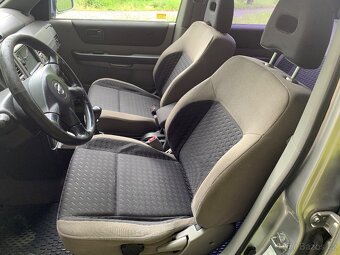 Nissan X-trail 2,2 dci 100 kw ,r.v.2004 - 6