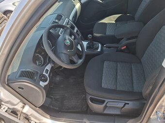 ŠKODA OCTAVIA COMBI 1.6MPI75KW - 6