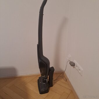 Tyčový vysavač Elektrolux Ergorapido - 6
