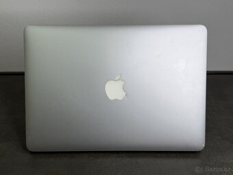 MacBook Air 13'' 2015 / i5 / 4GB / 128GB SSD - DPH - 6