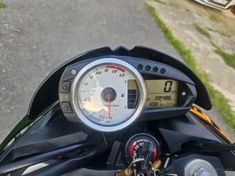 Kawasaki Z 1000 - 6