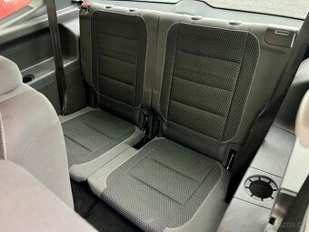 Volkswagen Touran 1,6 TDi / KLIMA / 7MÍST / DSG / 2015 - 6