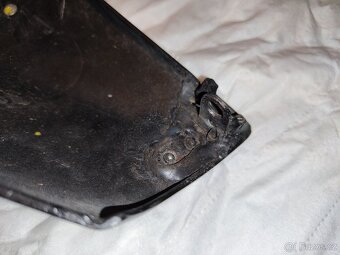 Boční plast ER6N - 6