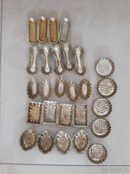 Starožitná vykrajovátka na cukroví - 6