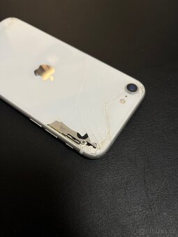 iPhone SE 2020 64 GB - 6