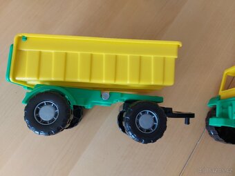 TRAKTOR NAKLADAČ S VLEKEM 50 CM - 6