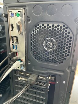 Herní PC – Ryzen 5, RX 470, SSD – připraven k použití - 6