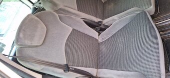 Prodam nahradni dily na Citroen C8. RHK. 2.0Hdi - 6
