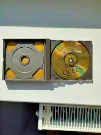 Sběratelské album 2 CD Queen - 6