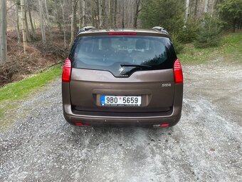 Peugeot 5008 1.6 115kw 7 míst - 6