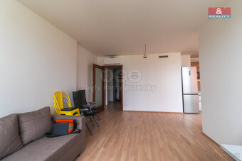 Pronájem bytu 2+kk, 65 m², Praha, ul. Nádražní - 6