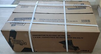 Elektrický drtič ovoce zeleniny motor 1,5kW 300-550kg/hod. - 6