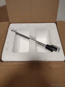 Zatavovací stroj na uzavírání kelímků do gastro provozu - 6