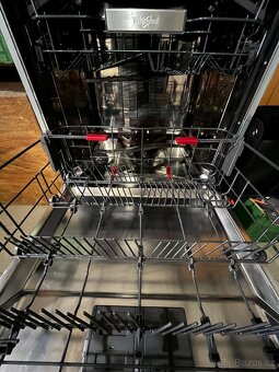 Plně integrovaná myčka nádobí Whirlpool WIP 4O32 PF E - 6