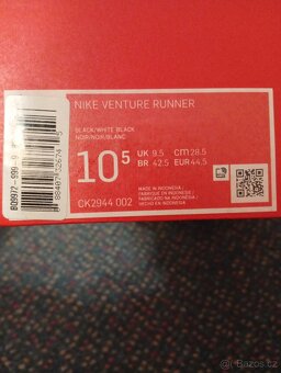 ORIGINÁLNÍ BOTY NIKE VENTURE RUNNER 44,5 - 6