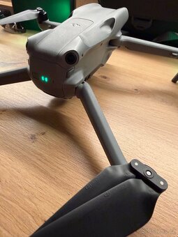 DJI Air 3 Fly More Combo - 6