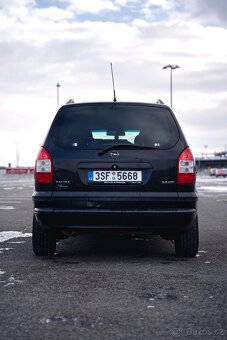 Opel Zafira 2.0 TDI - 6