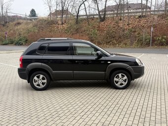 Hyundai Tuscon 2.0i 4x4 - 6