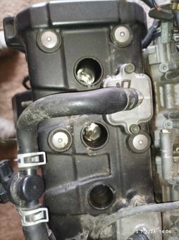Prodám na Yamaha Fazer FZ6 S2 - Motor. - 6