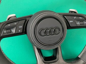 AUDI VOLANT KARBON - PERFOROVANA KOŽA - BIELE ŠITIE - 6