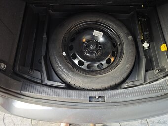 VW TOURAN 1.4 TSI/103 kW DSG - NAVI/XENONY - 6
