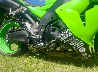 Kawasaki ZX-10R - 6