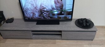 Prodám TV stolek - 6
