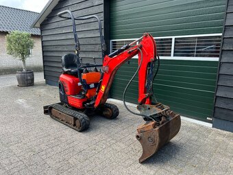 Prodám minibagr Kubota U10 bez přesahu zádě - 6
