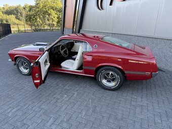 Ford Mustang Mach 1 - 6