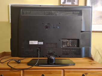 LG 42LH4900 - 6