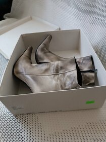 Dámské boty na podpatku - 6