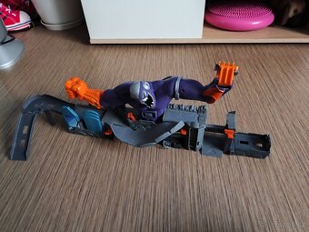 HotWheels beast bash - 6