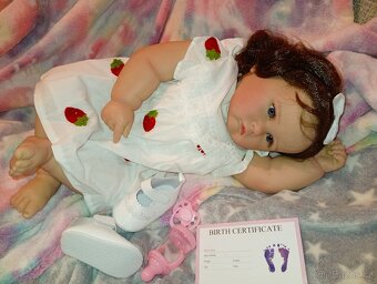 Realistická Reborn panenka buclatá holčička - 6