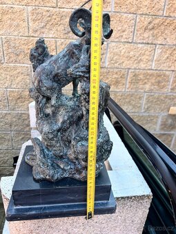 BRONZOVÁ VYSOKÁ SOCHA. - 6