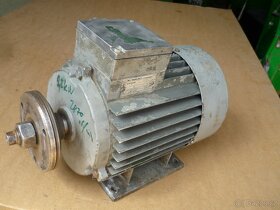 elektromotor patkový 380V/2,2kw/2860ot./min - 6
