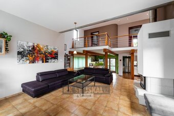 Prodej moderního rodinného domu, 261 m2 - Dubné - 6