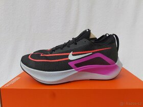 Dámské běžecké tenisky Nike Air Zoom Fly 4, velikost 39 - 6