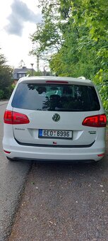 Volkswagen Sharan 2,0 TDi, r.v. 2013 - CAMP VESTAVBA GARÁŽ - 6