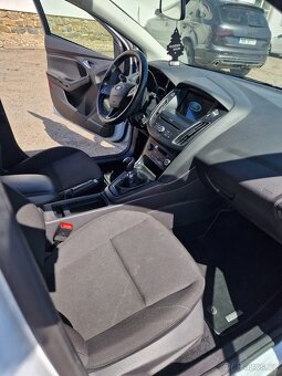 Ford Focus Combi 1.0 Ecoboost motor KO - 6