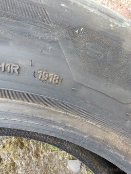Pneu 235/65r18 106w použité - 6