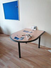 Kancelářské variabilní stoly a skříňky - 6