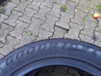 Zimní pneu 225/50/17 - 6