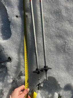 Dětské sjezdovky Dynastar s vázáním, dvoje hůlky - 6