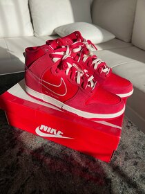 NIKE DUNK SE HIGH - High First Use Red - EUR 43 - NEW - 6