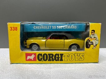 Corgi Toys Camaro - 6