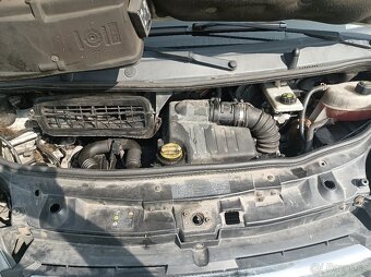 Opel Vivaro 2.0 na náhradní dily - 6
