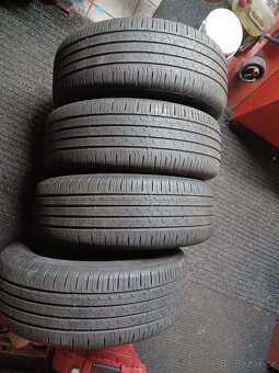215 / 60 -/16  95V  letni - 6