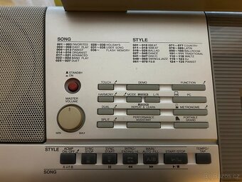 YAMAHA PSR 295 + PŘÍSLUŠENSTVÍ - 6