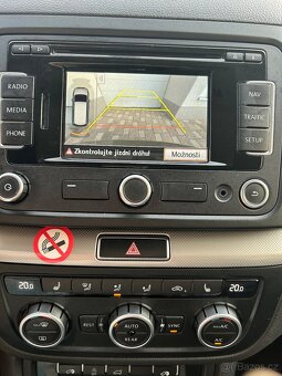 Přidám VW Sharan, 130kw,tažné , BI-Xenon - 6